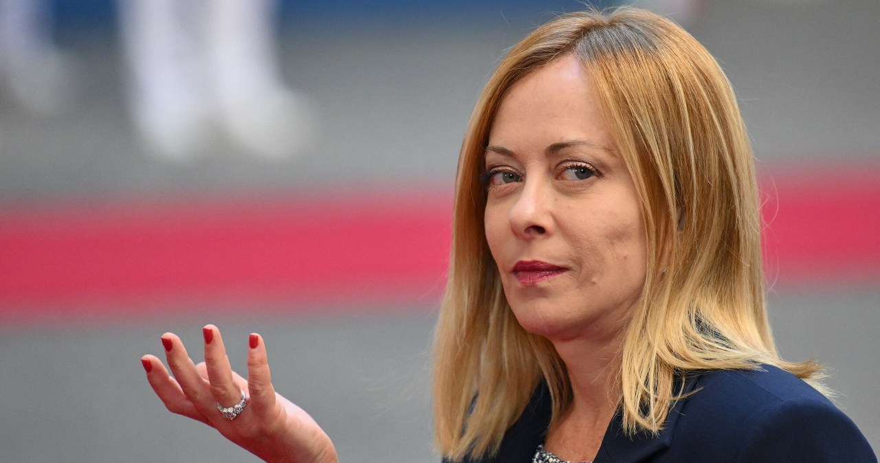 Nadchodzi czas prezentów. Co dostanie Giorgia Meloni?