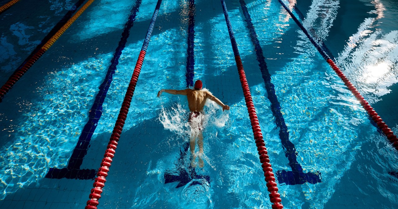 Tragedia na basenie w Jaworznie. Pilna ewakuacja, 80-latek nie żyje