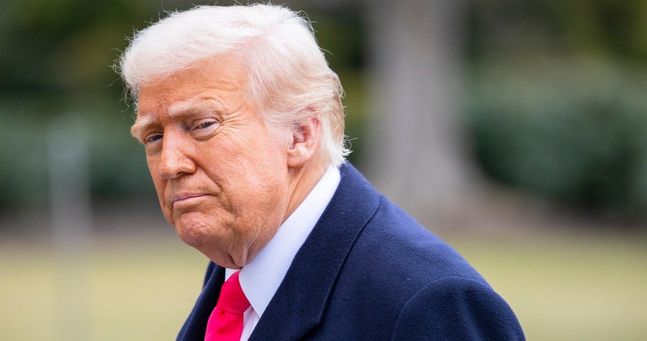 Trump kluczy ws. Ukrainy. "Wysyłamy broń, ale..."