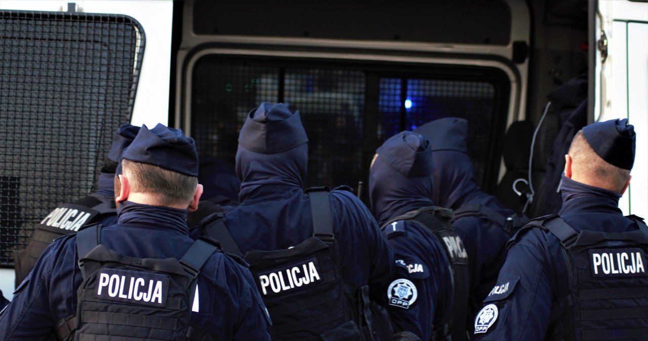 Poszukiwani listami gończymi wpadli w innym mieście. Akcja stołecznej policji