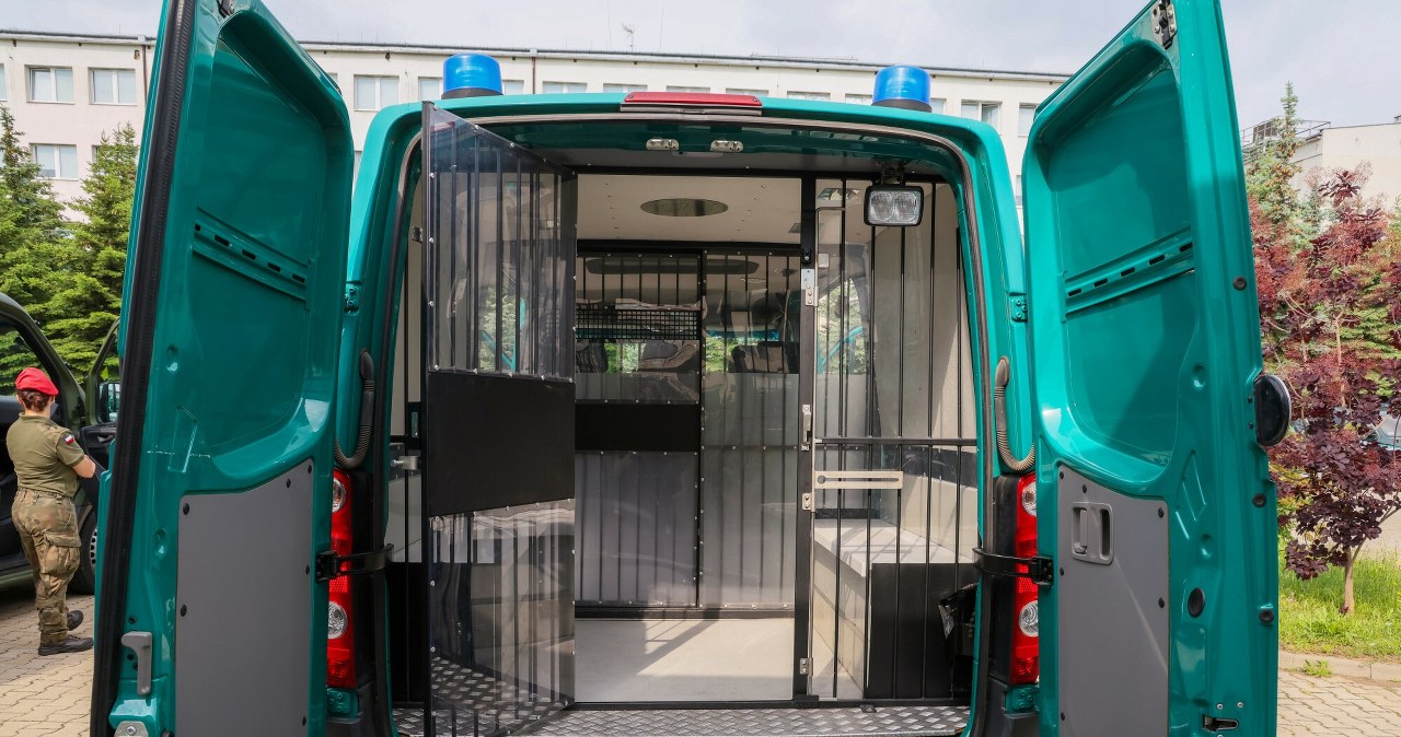 Kradli paliwo z jednostki. Żołnierz zatrzymany po pościgu