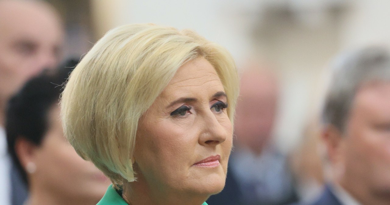 Emerytura czy powrót do tablicy? Co dalej z Agatą Kornhauser-Dudą?