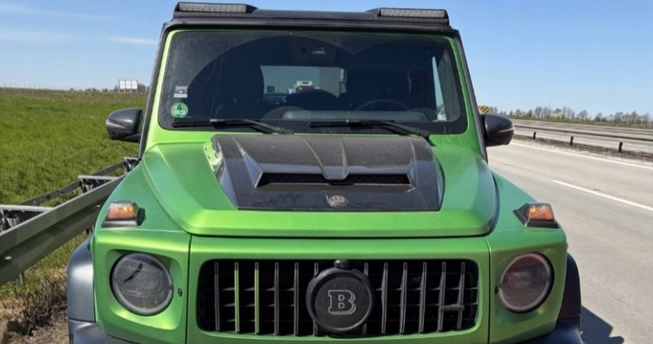 Spektakularny pościg na A4 za skradzionym Mercedesem. Auto warte ponad milion