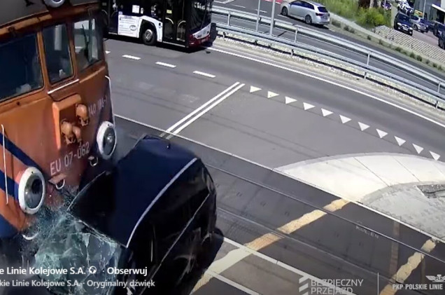 Kierowca miejskiego autobusu nie pomógł ofiarom wypadku