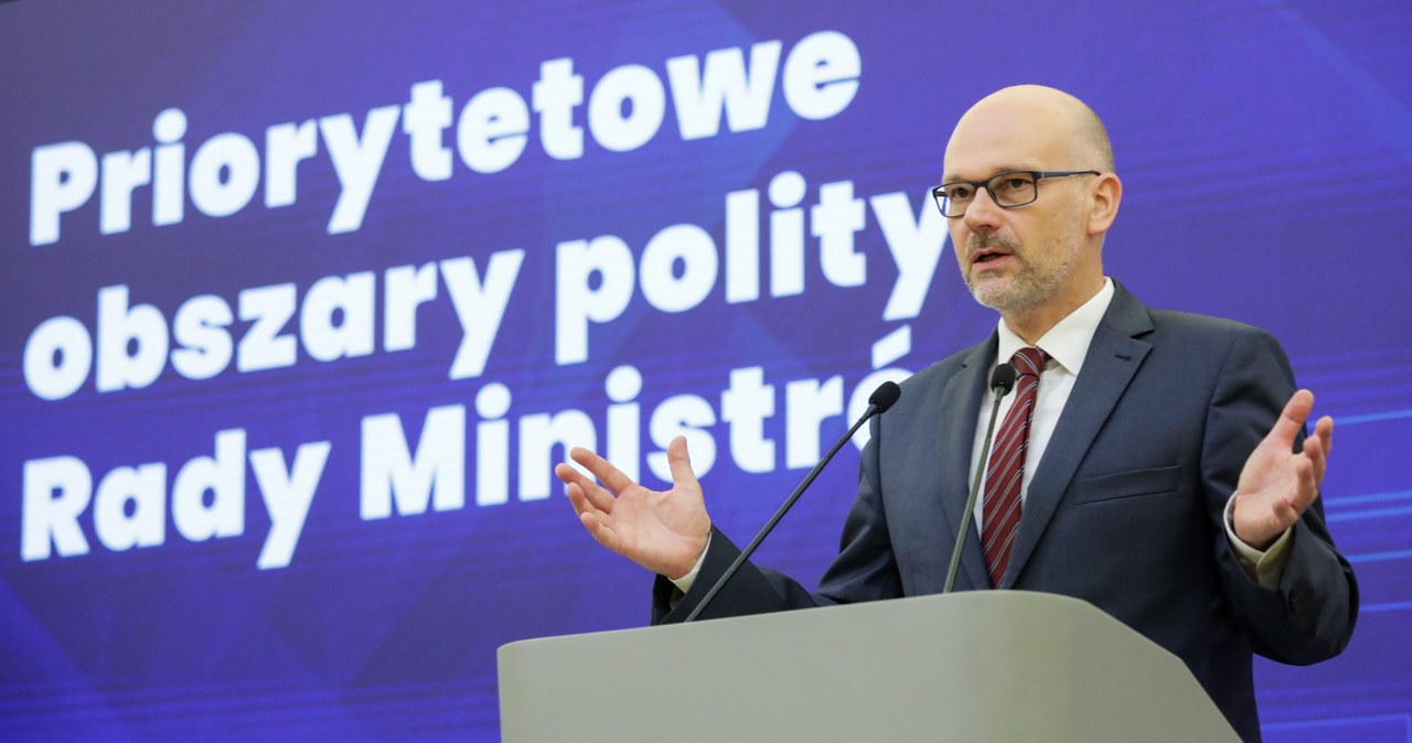 Renesans kolei, CPK i tania energia. Co szykuje rząd dla Polaków?