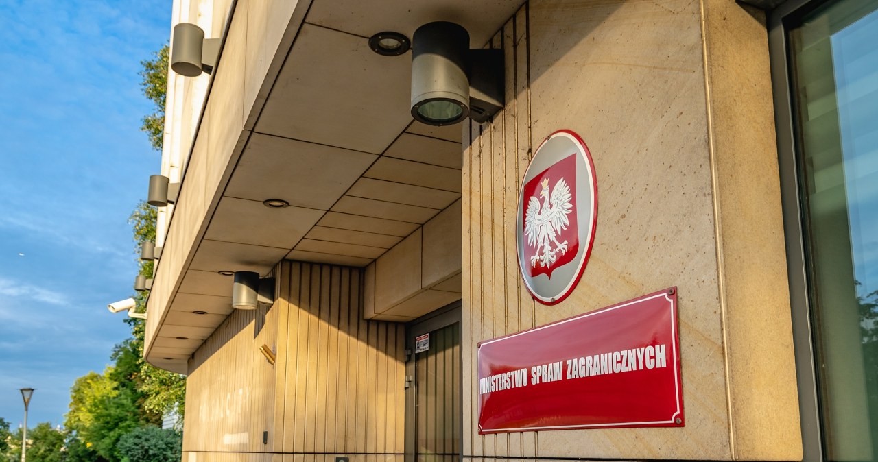 Nowe ostrzeżenia MSZ dla podróżujących. Zalecenia ministerstwa