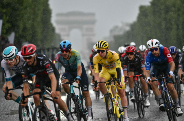 Legendarny wyścig powraca. Mordercza walka kolarzy na Tour de France