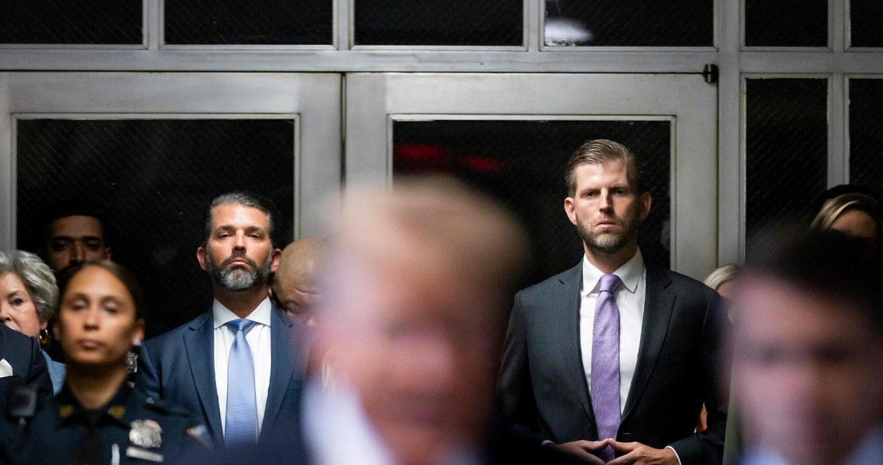 Donald Trump rozpoczął wojnę z Iranem. Skorzystać na niej mogą... jego synowie