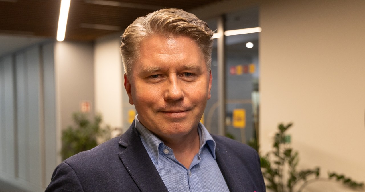 "Prezydent USA jest narcyzem. Dopóki się podlizujesz, jest w porządku"