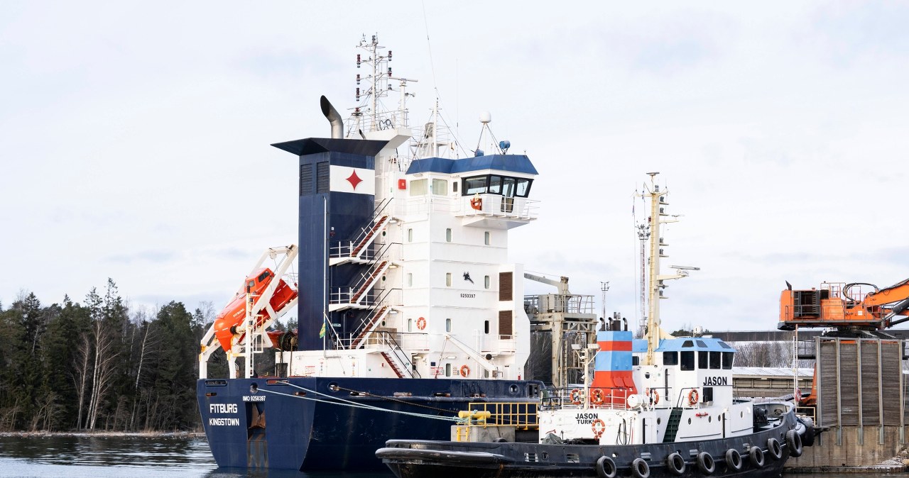 Tajemnicze uszkodzenie kabla w Zatoce Fińskiej. Statek Fitburg zatrzymany