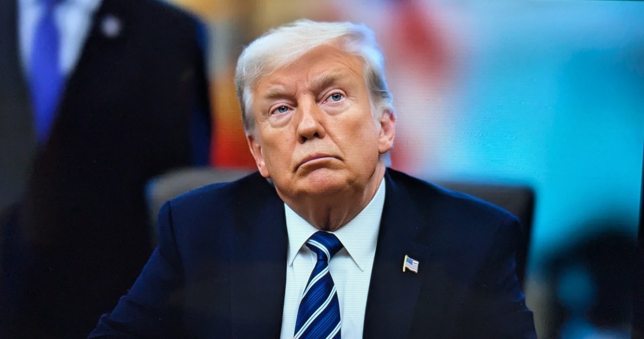 ​"Projekt Wolność" wstrzymany. USA zawieszają operację w cieśninie Ormuz