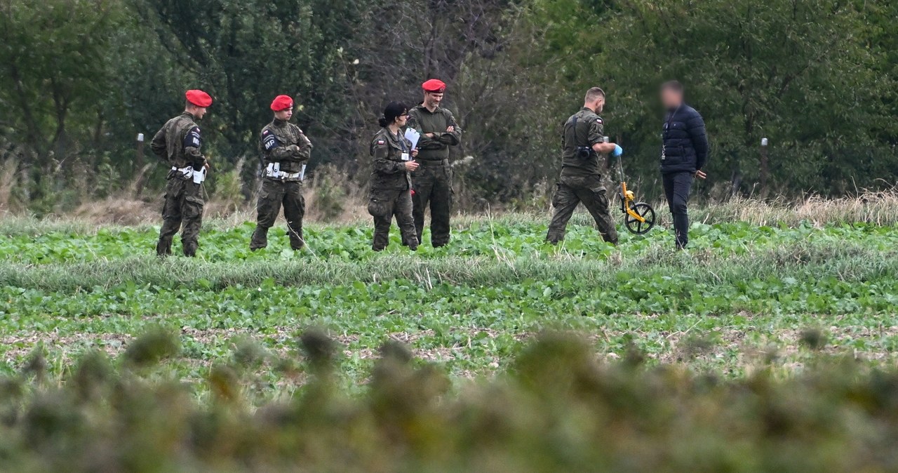 "Dom zadrżał". Niepokój mieszkańców wsi Choiny po upadku szczątków rakiety