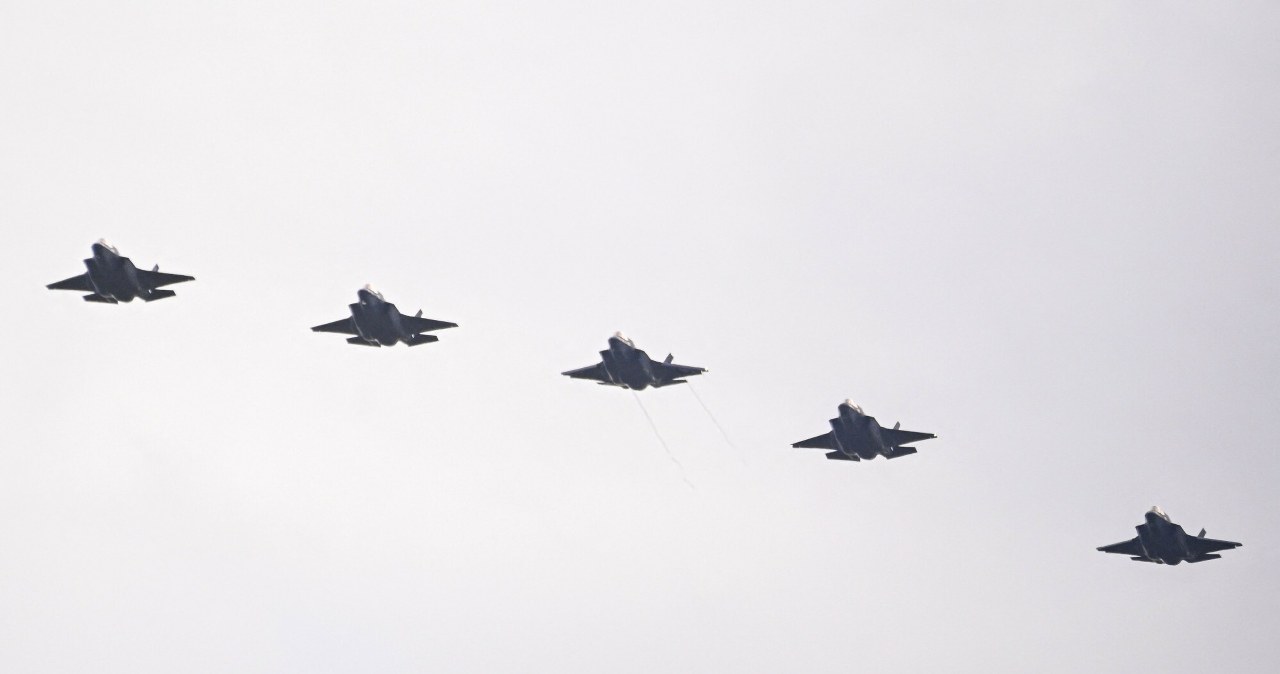 Wojna w Ameryce Południowej? Trump chce użyć siły, Maduro ma rosyjskie pociski