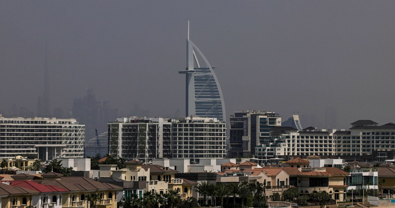 Turyści, którzy filmowali naloty, mogą trafić za kratki. Zatrzymano ponad 100 osób