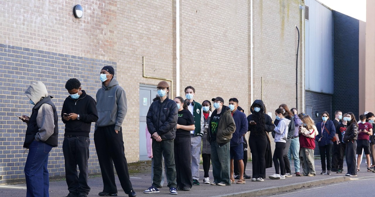Groźna choroba atakuje. Dwie ofiary śmiertelne, setki osób zagrożonych