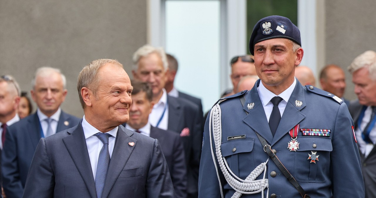 "Rząd kolejny raz stara się omijać prawo". Burza po zawieszeniu szefa SOP-u