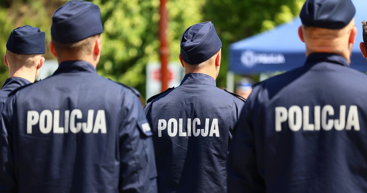 Rekordowe zatrudnienie w policji. Służba zaczyna być opłacalna