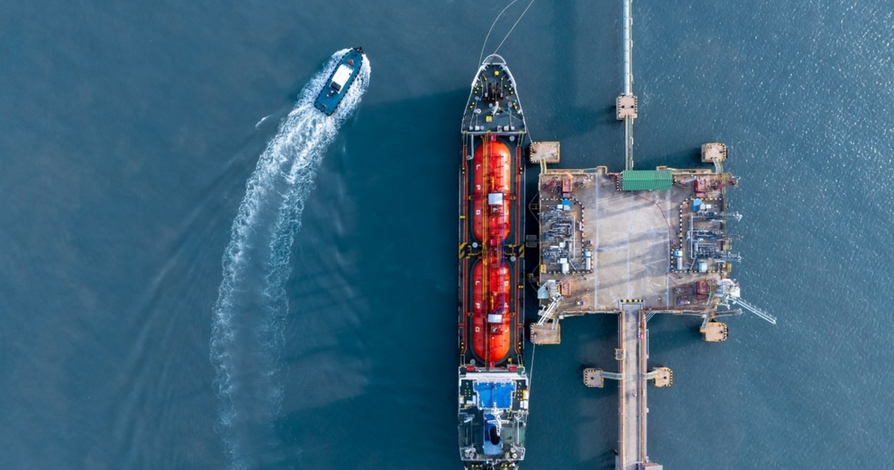 Tankowce zawracają. Paraliż eksportu ropy światowego potentata