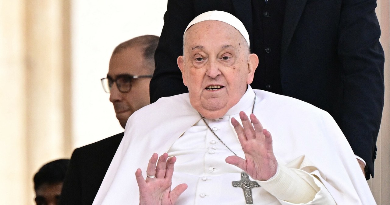 Papież Franciszek coraz silniejszy. Co z uroczystościami Wielkiego Tygodnia?
