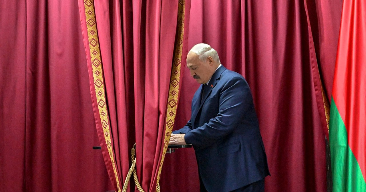 Wyborcza farsa na Białorusi. "Wszystko jest pod kontrolą reżimu i jego służb"