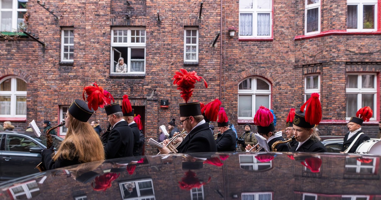 ​Zła sytuacja w JSW. Obcinają górnikom Barbórkę