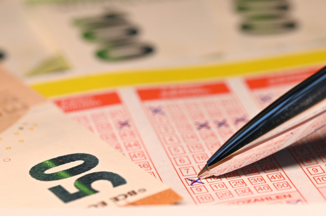 Wyrzucił kupon na milion euro do śmieci. Niezwykła akcja w sortowni