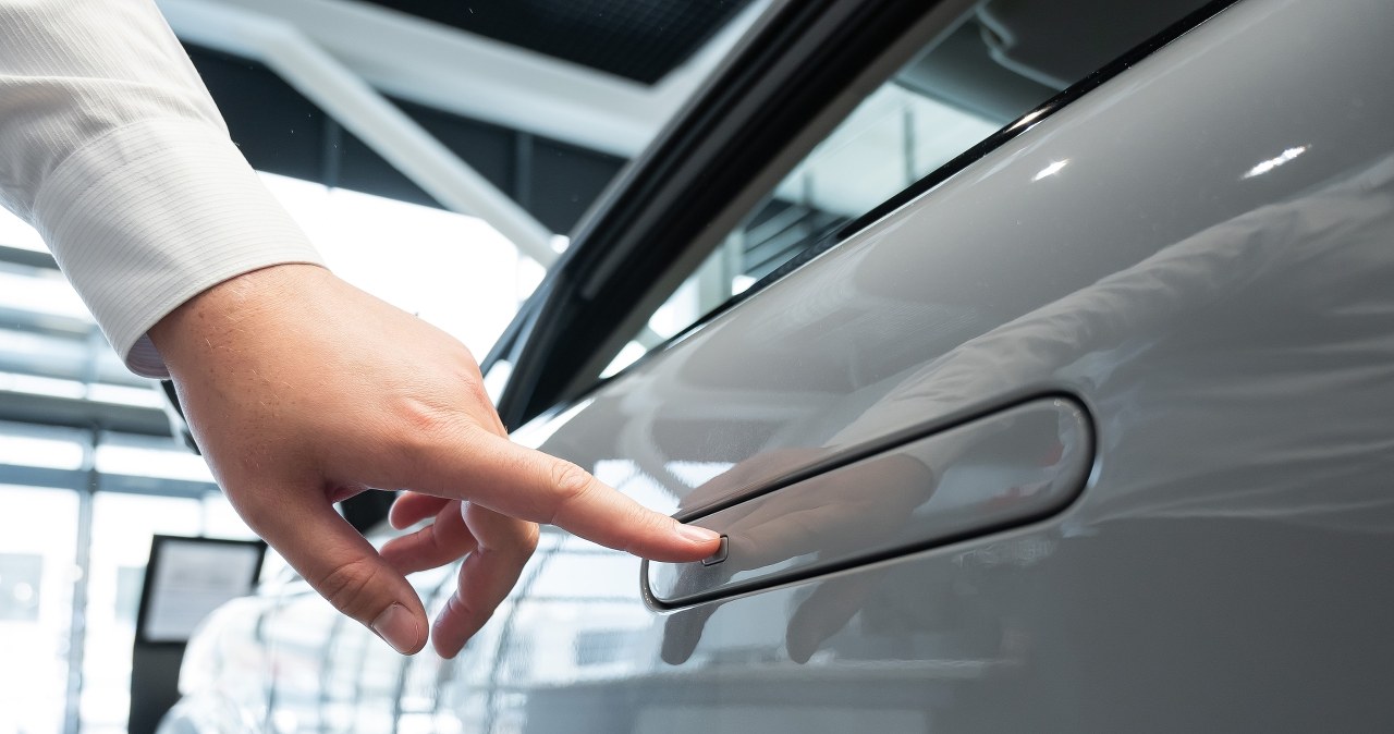 Chiny podjęły pionierską decyzję ws. aut elektrycznych