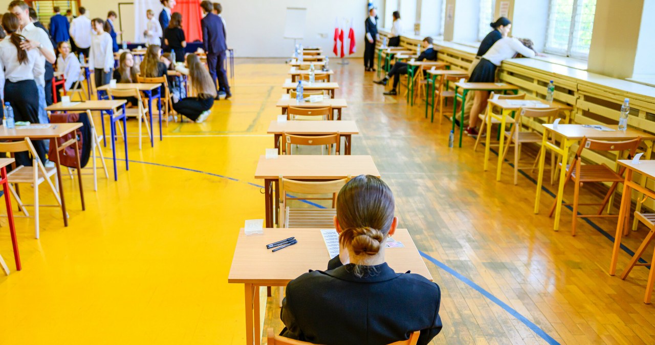 Znasz zasady matury 2026? Podpowiadamy, ile punktów trzeba zdobyć i jakie przybory zabrać