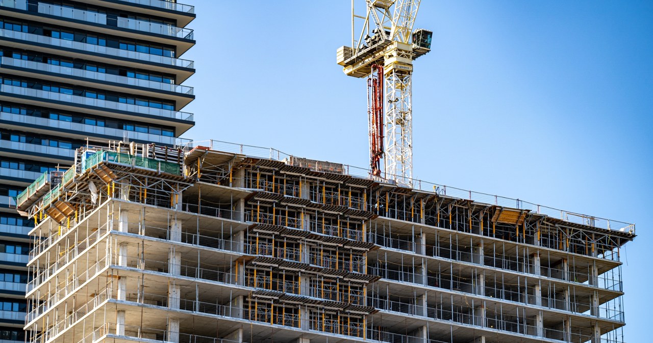 Prezes HREIT w rękach policji. Miał oszukać ludzi na gigantyczną kwotę