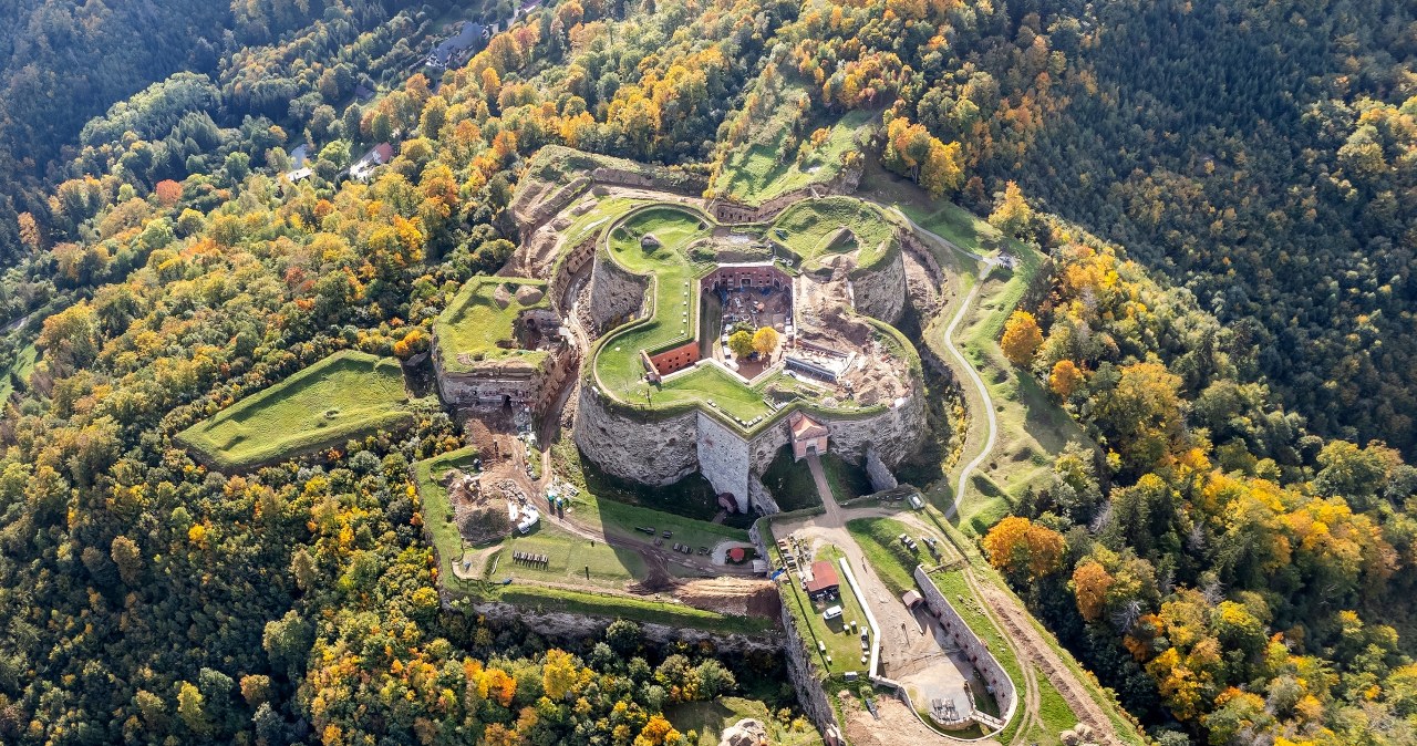 Największa górska forteca Europy. Twierdza, której nie zdobył nawet Napoleon