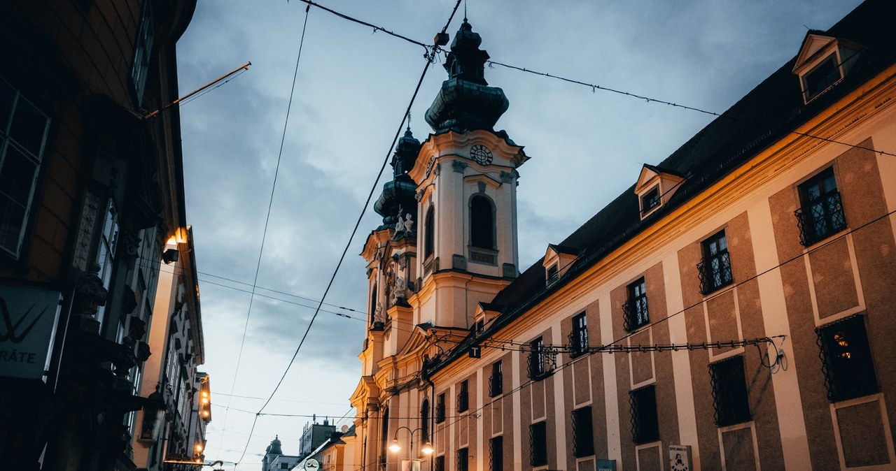 14-latek wpadł do restauracji i groził ludziom bronią. Jest w rękach policji