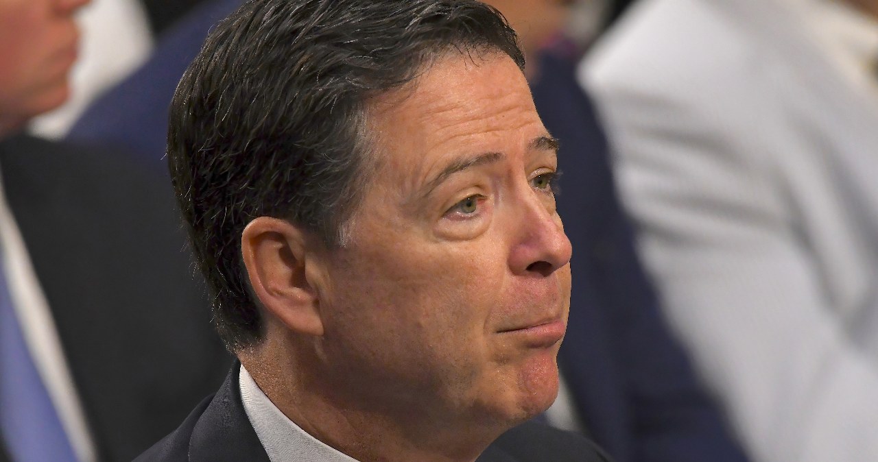 Były szef FBI z dwoma zarzutami. Trump: Sprawiedliwość musi być wymierzona