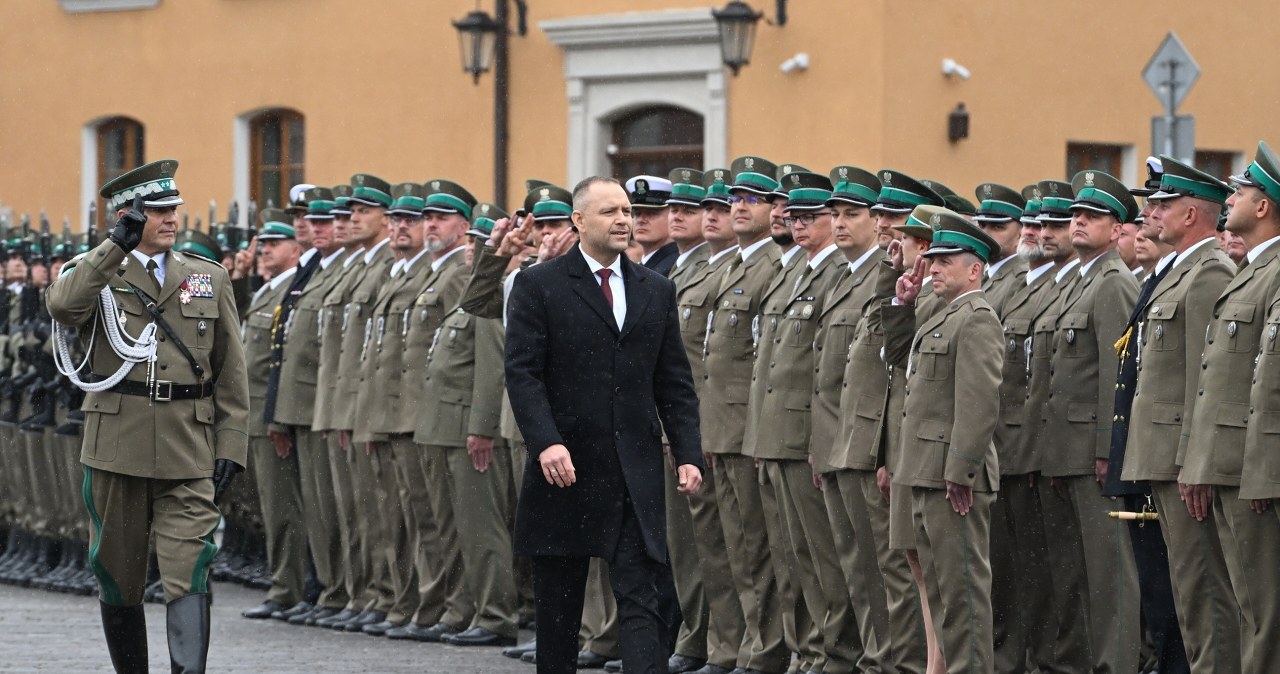 ​"Murem za mundurem". Nawrocki zwrócił się do strażników granicznych