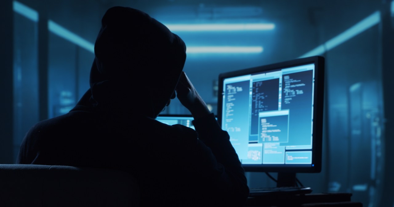 Rosyjski haker zatrzymany przez polskie służby. Włamywał się do baz danych
