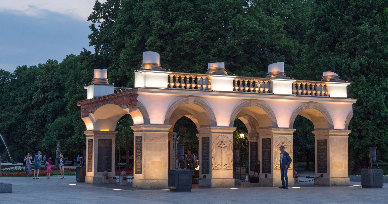 Symbol pamięci narodowej i bohaterstwa. 100 lat Grobu Nieznanego Żołnierza