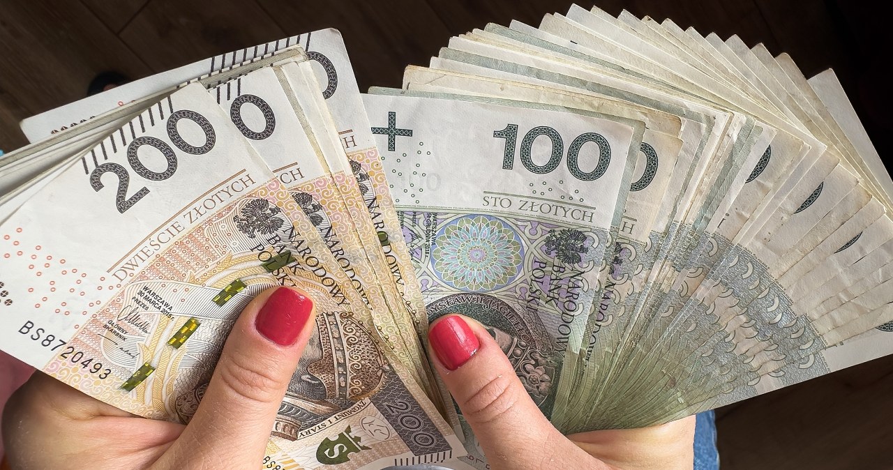 Nowe tablice emerytalne od 1 kwietnia 2026 r. Dłuższe życie Polaków oznacza niższe świadczenia?