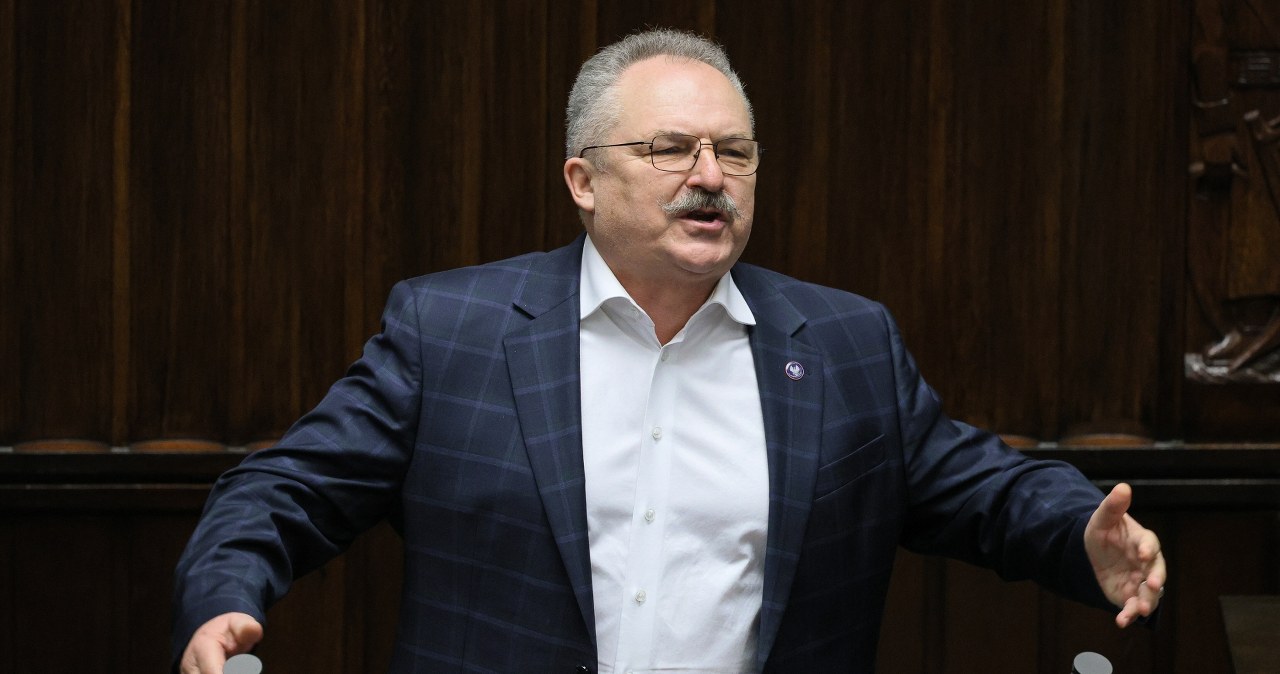 "Przy kompocie będziemy siedzieli?". Jakubiak o sejmowej prohibicji