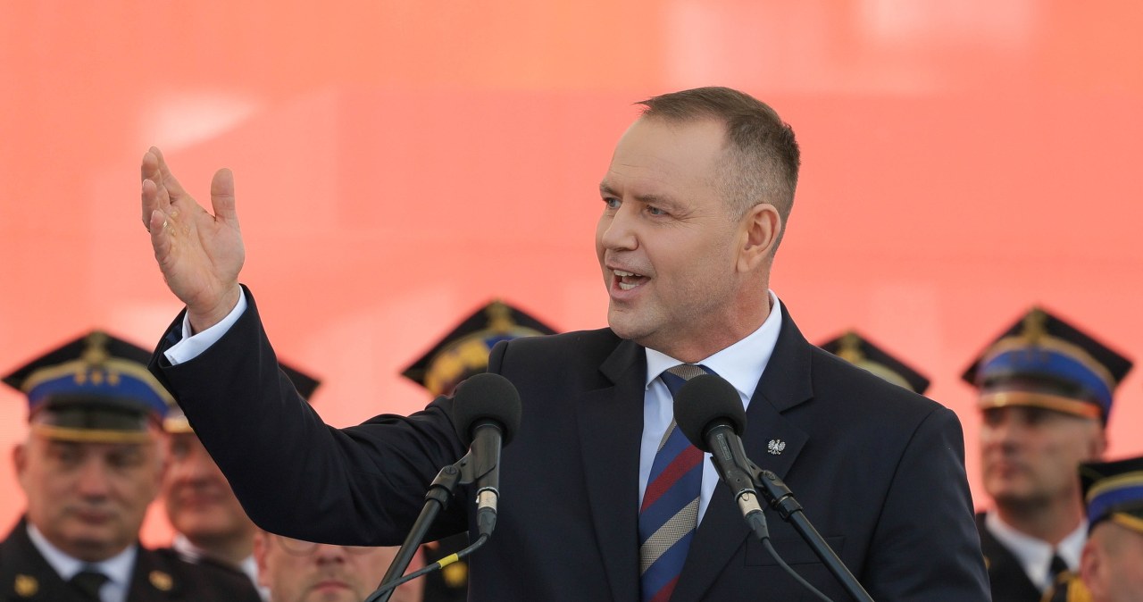 Ruch Nawrockiego ws. kryptowalut. Bogucki o szczegółach
