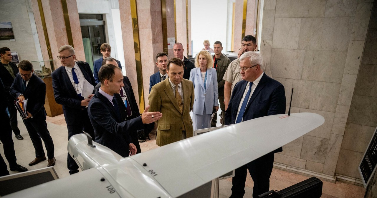 Iran wzywa polskiego dyplomatę. Protest przeciwko prezentacji Sikorskiego