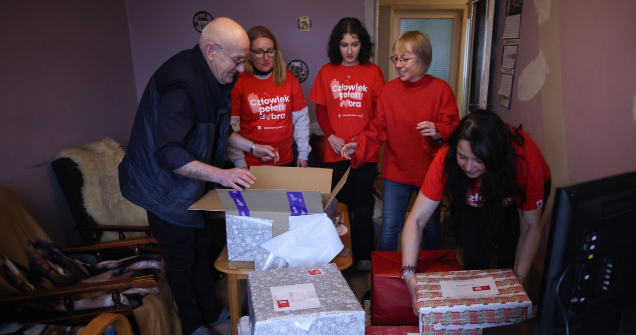 "Nie robię zakupów. Żyję bezgotówkowo". Kolejny trend jak morsowanie czy cyfrowy detoks?