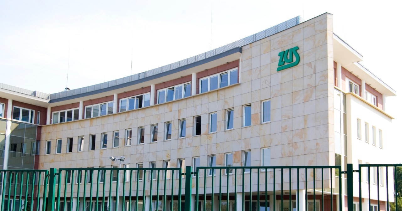Protest w siedzibie ZUS. Związkowcy domagają się rozmów z ministrem finansów