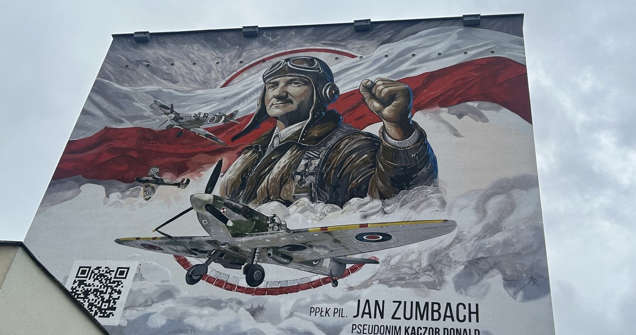 Nowy mural w Warszawie. Przedstawia legendarnego lotnika