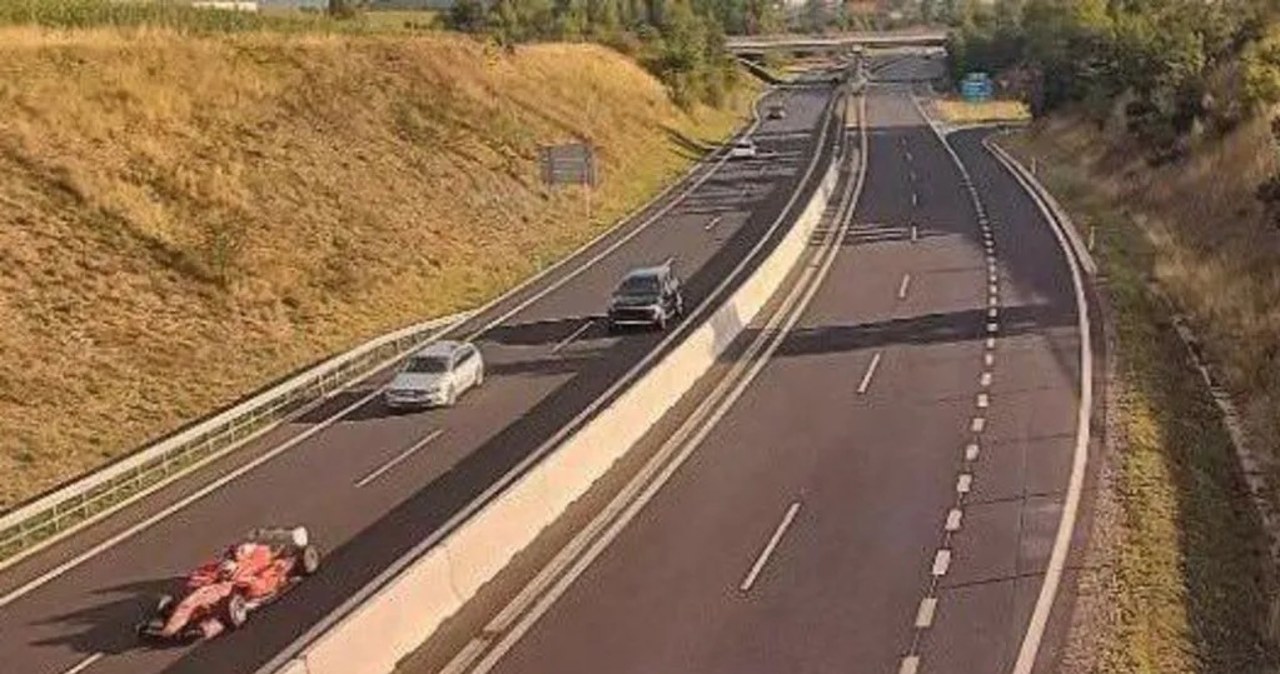 Bolid F1 na autostradzie. Policja po latach zatrzymała kierowcę