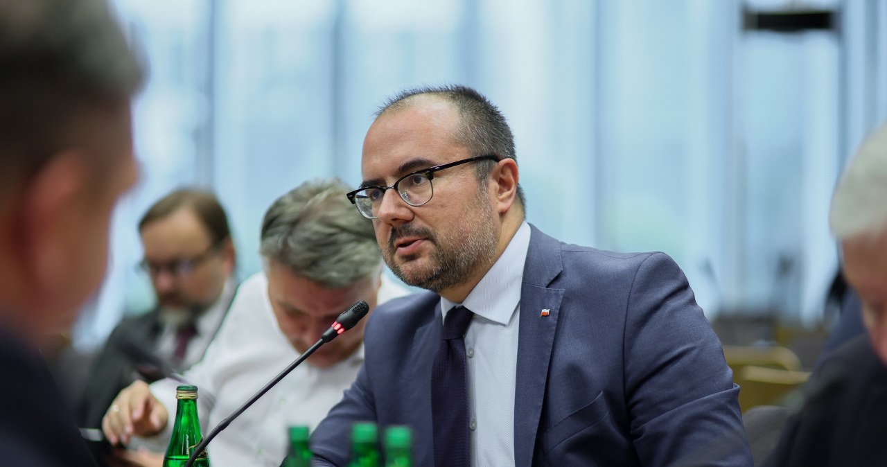 Gorąco na posiedzeniu sejmowej komisji. Oskarżenia, niecenzuralne słowa, alkomat