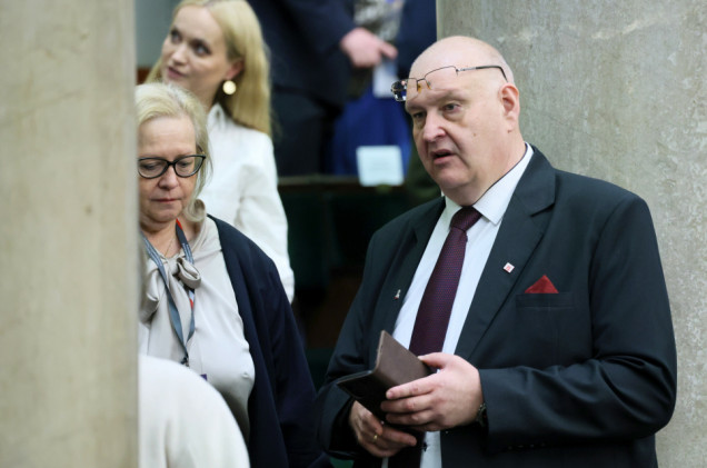 Wezwali policję do Trybunału Konstytucyjnego. Święczkowski mówi o „próbie zamachu”