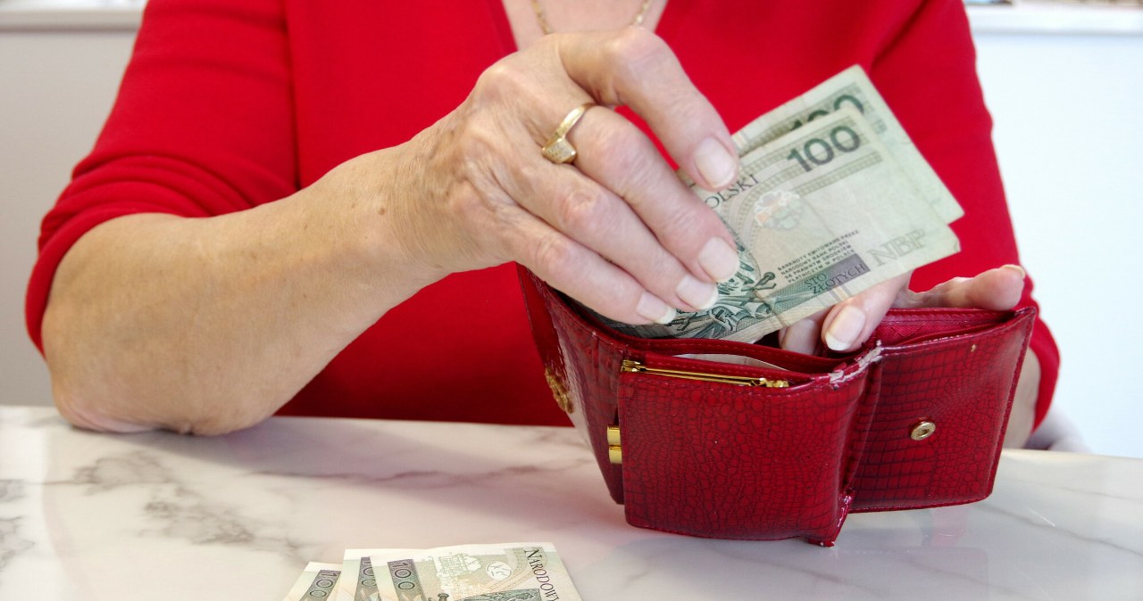 Tym seniorom ZUS wyrównana emerytury. Wniosek niepotrzebny