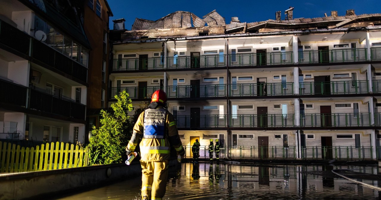 "Ogromne zniszczenia". Nowe informacje po potężnym pożarze w Ząbkach