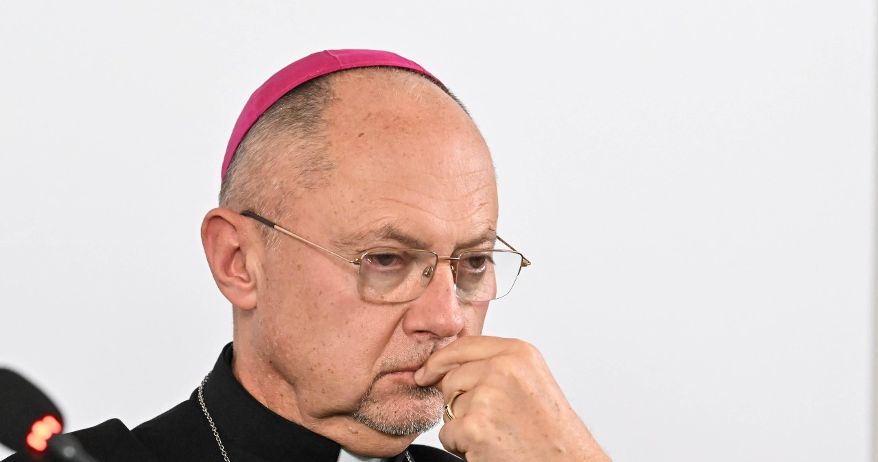 Papież podjął decyzję w sprawie polskiego biskupa