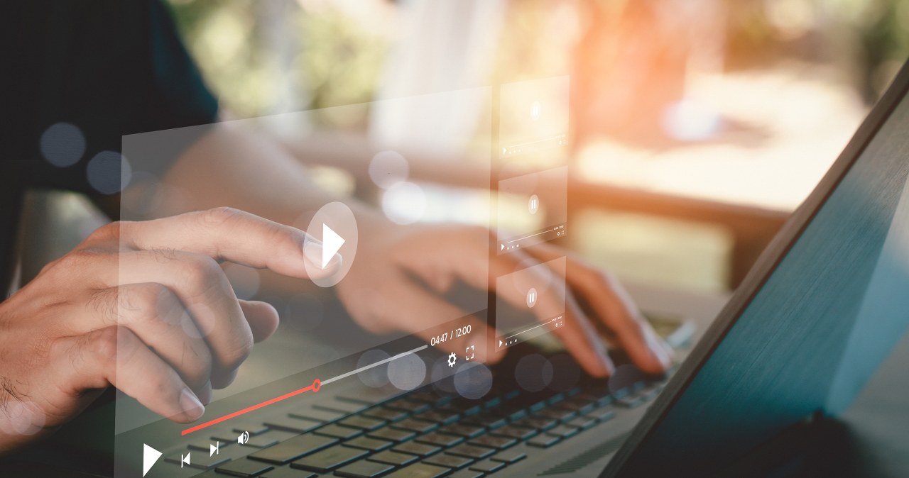 Miał znęcać się nad niepełnosprawnym intelektualnie. Wyrok ws. youtubera