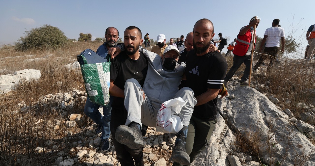 Izraelscy osadnicy znów zaatakowali. Dziennikarka Reutersa wśród rannych